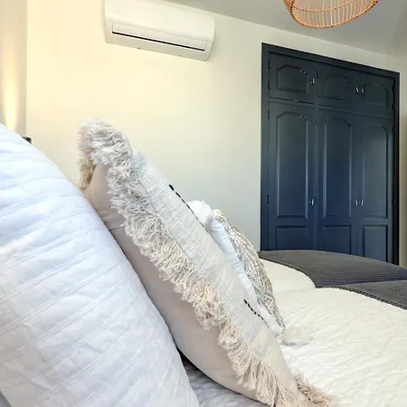 Dalia - Gerenoveerd Direct Aan Zee Διαμέρισμα