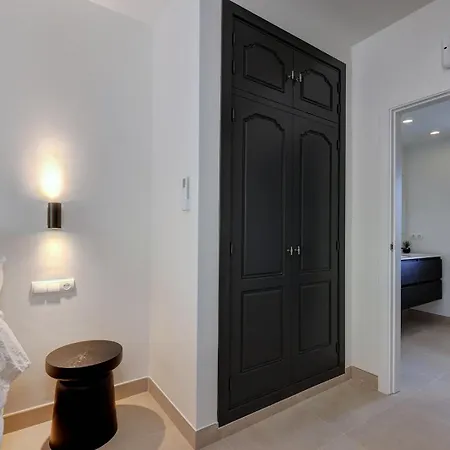Dalia - Gerenoveerd Direct Aan Zee Εστεπόνα